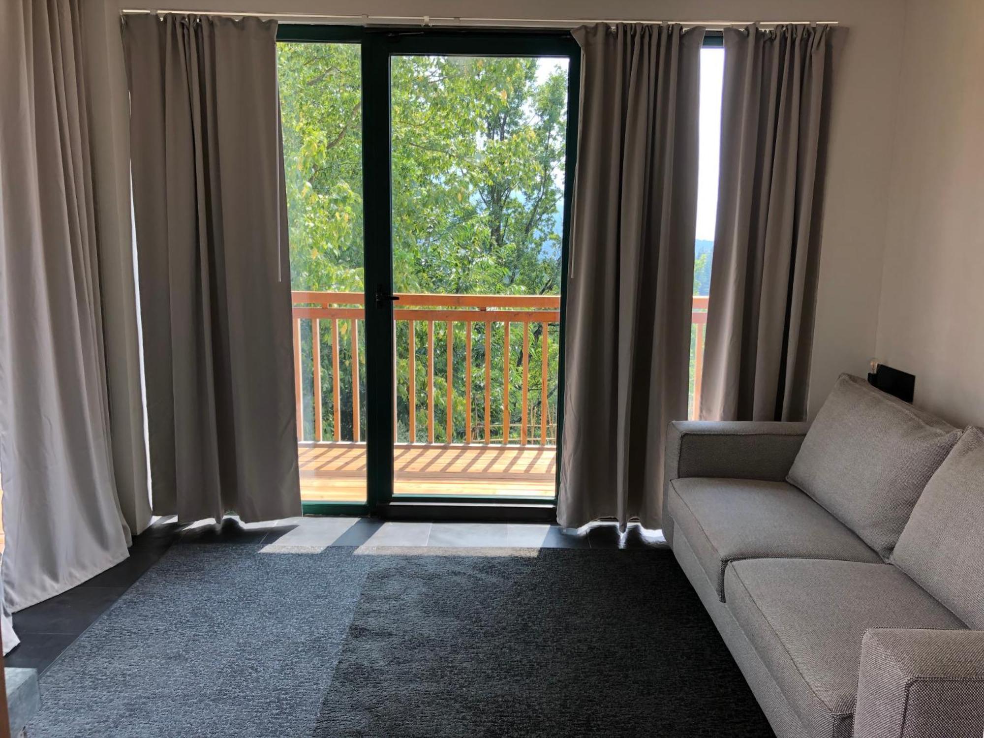 Agriturismo Voeuja Lago Maggiore ลุยโน ภายนอก รูปภาพ