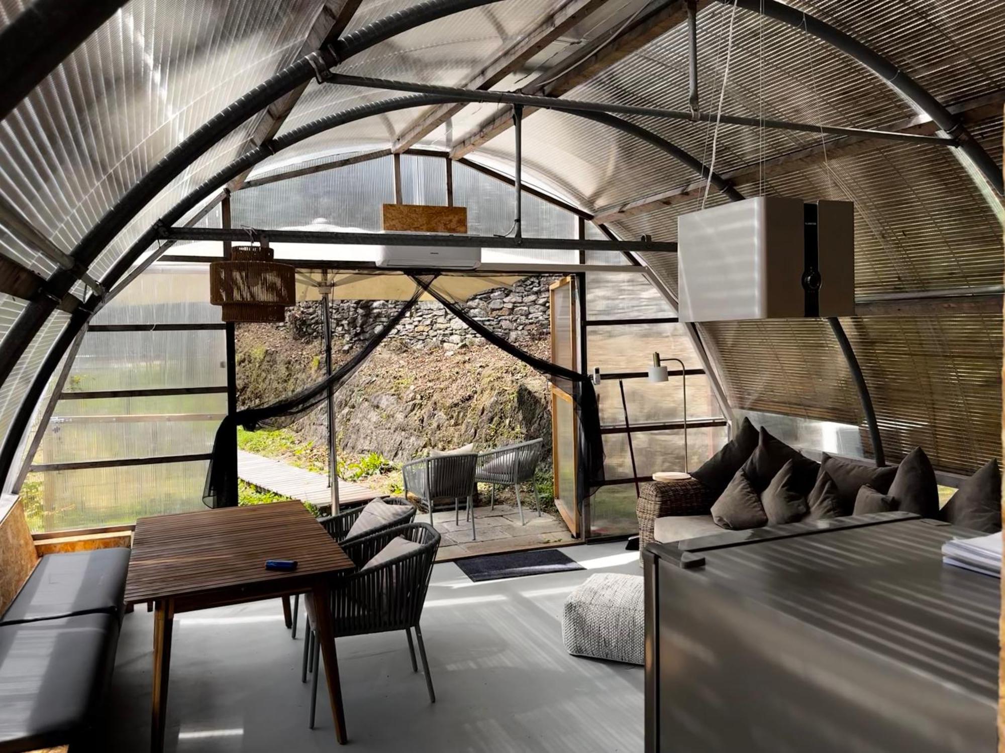 Agriturismo Voeuja Lago Maggiore ลุยโน ภายนอก รูปภาพ